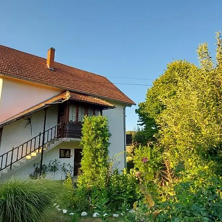 Seosko Turisticko Domacinstvo Badrkic