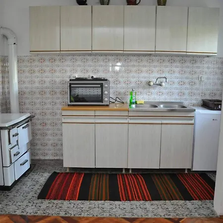 Seosko Turisticko Domacinstvo Badrkic 돈지 밀라노바츠